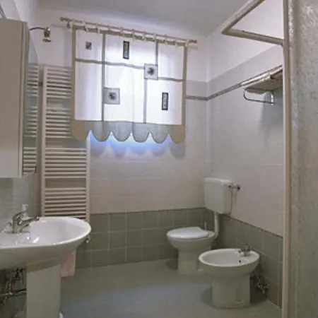 Casa Del Miele בית הארחה